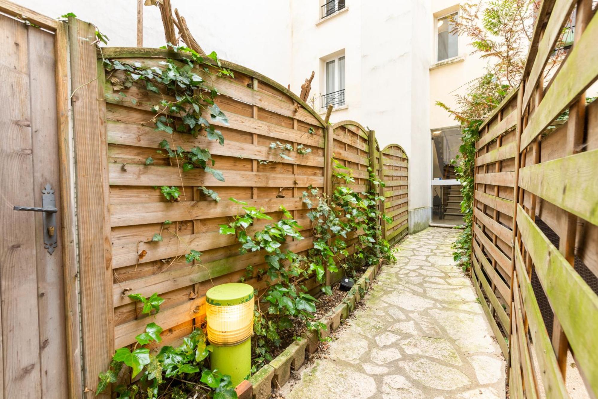Appartement Montonnerre Avec Terrasse Proche Necker Et Montparnasse